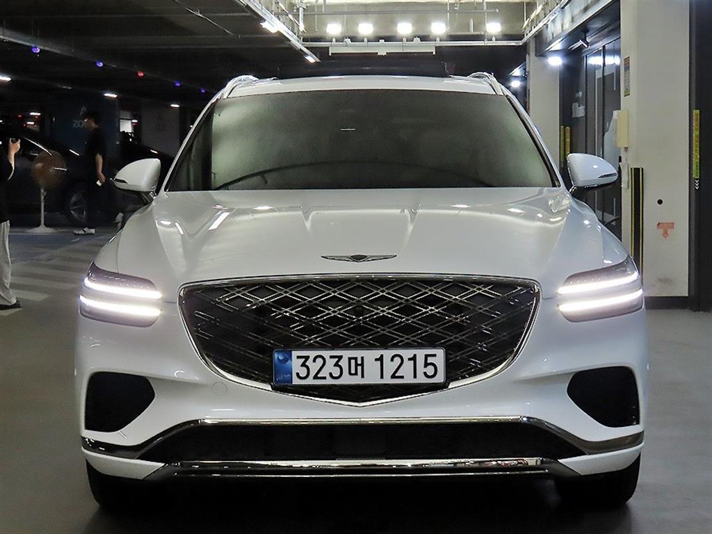 [제네시스]GV70 2.5T 가솔린 AWD - миниатюра 2