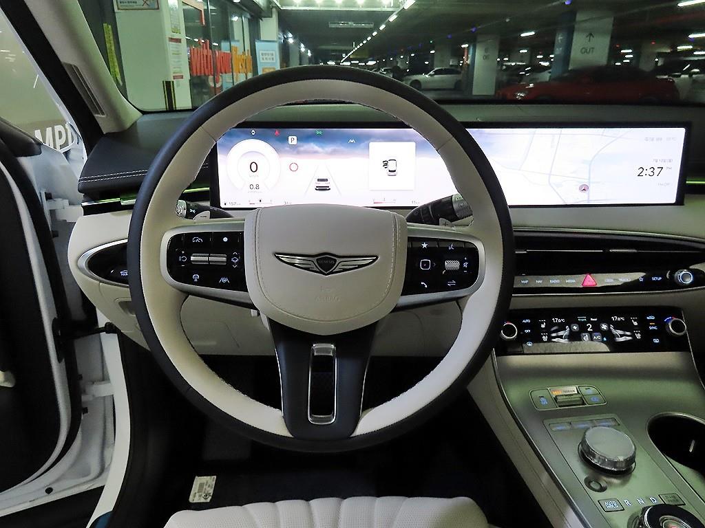 [제네시스]GV70 2.5T 가솔린 AWD - миниатюра 8