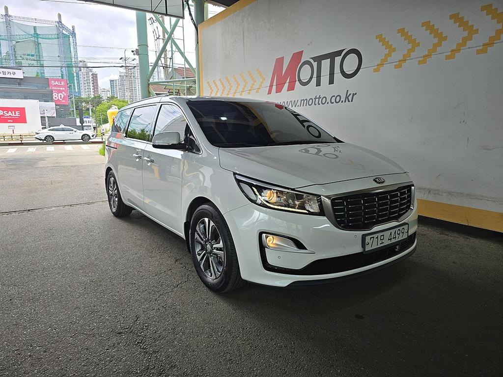 KIA Carnival 2019