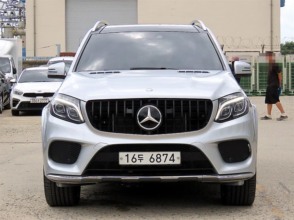 Mercedes Benz GLS Class