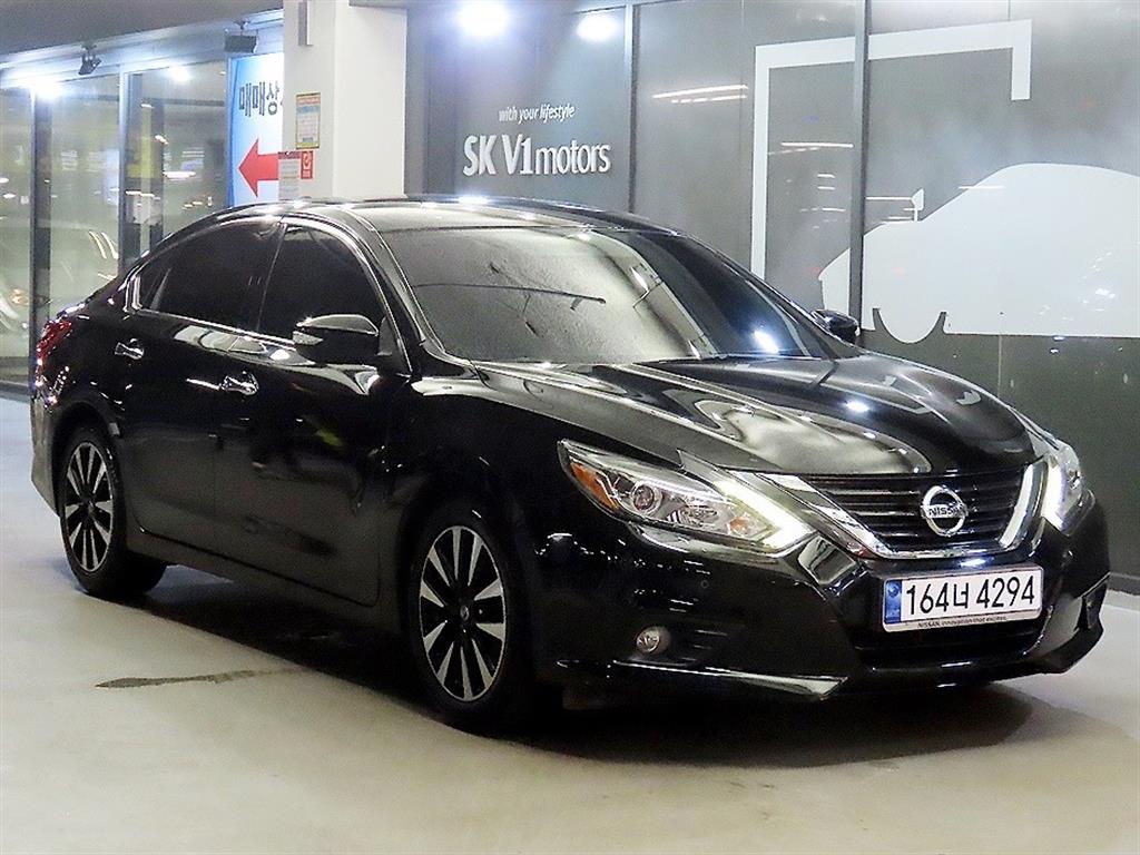 Nissan Altima