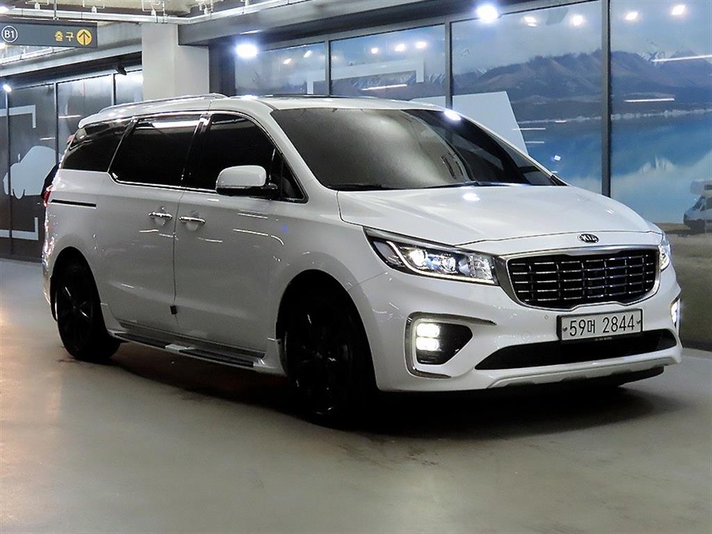 KIA Carnival 2019 — Zona Franca Iquique