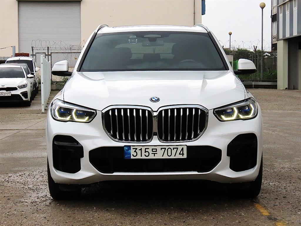 BMW X5 2022 — Zona Franca Iquique