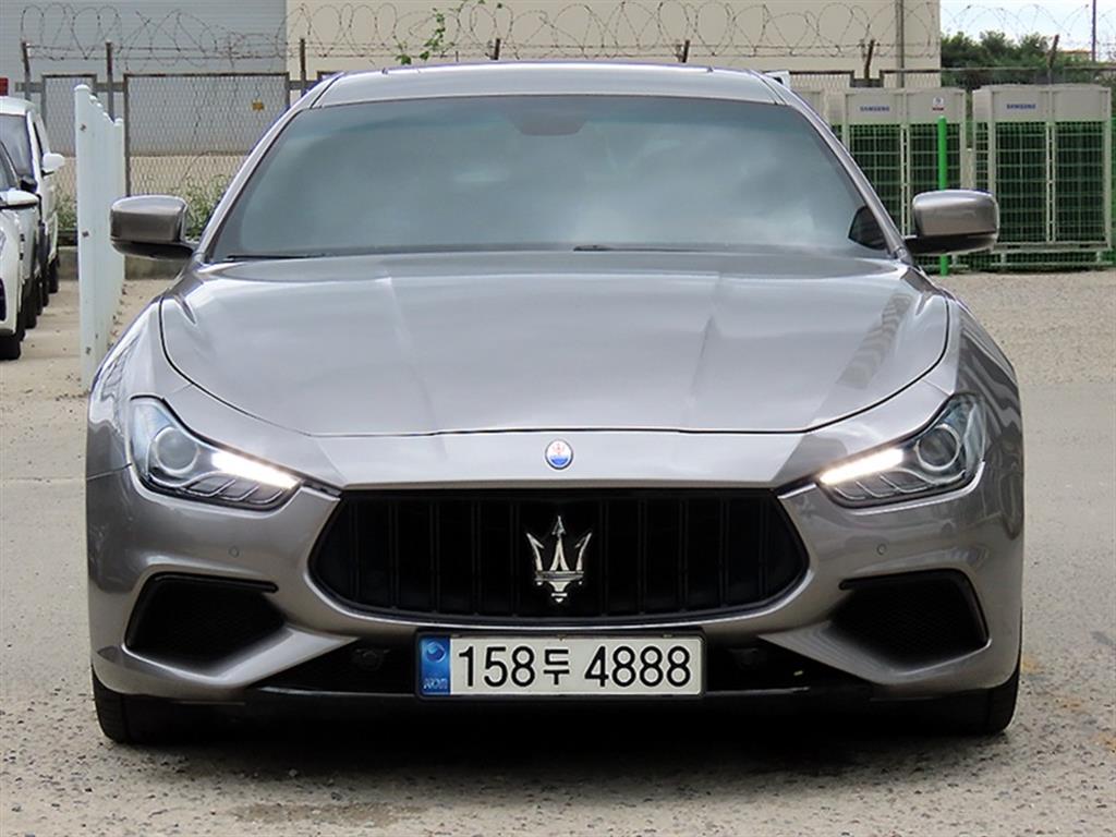 Maserati Ghibli