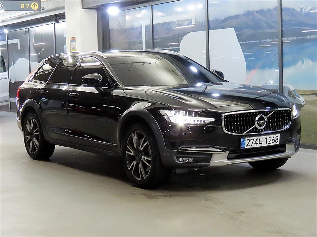 Volvo V90