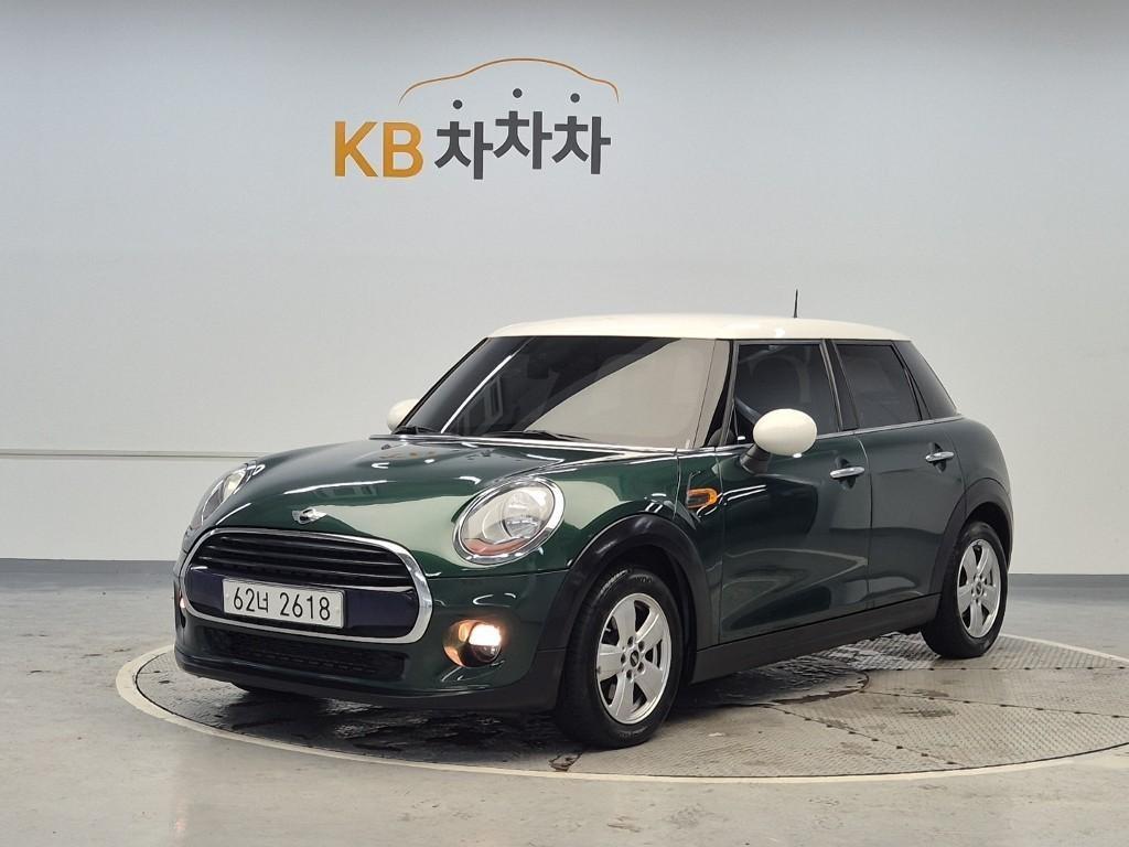 Mini Cooper 5 door standard