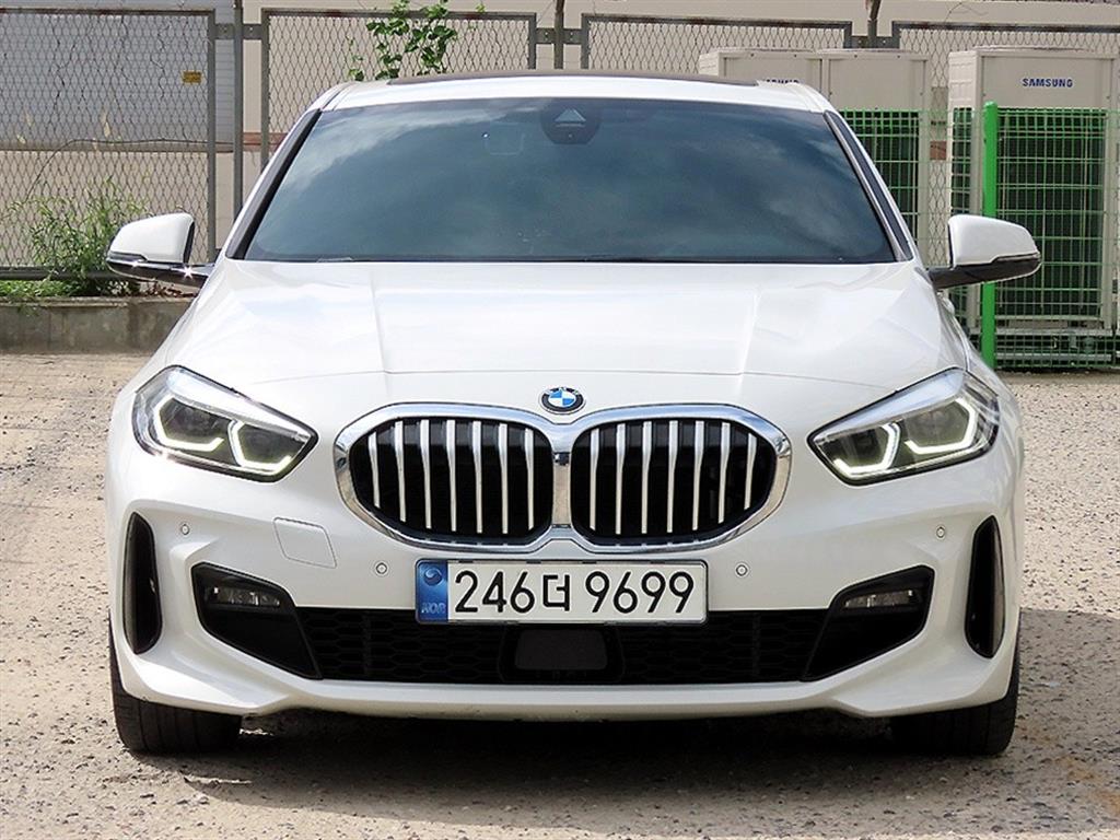 BMW 1 series 2021 — Zona Franca Iquique