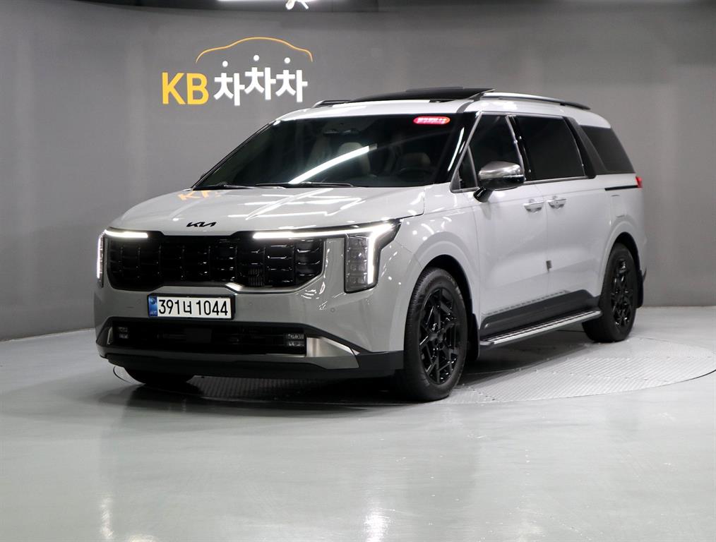 KIA Carnival 2025 — Zona Franca Iquique