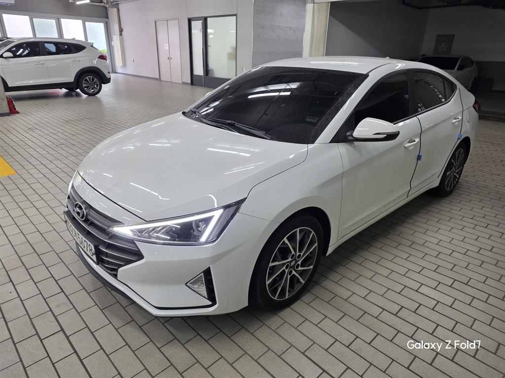 HYUNDAI Avante 2019 — Zona Franca Iquique