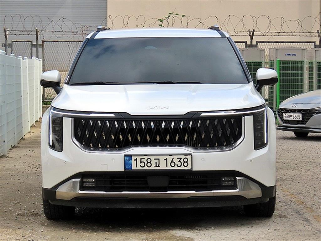 KIA Carnival 2024 — Zona Franca Iquique