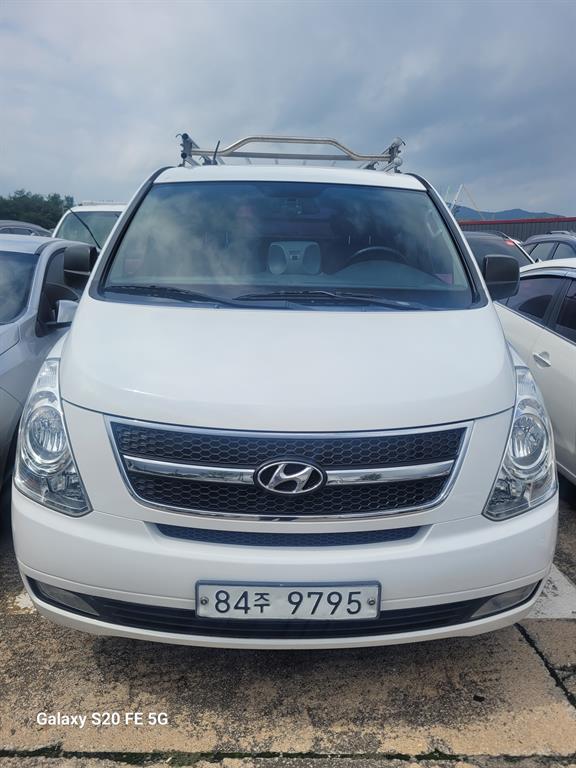 HYUNDAI Starex 2012