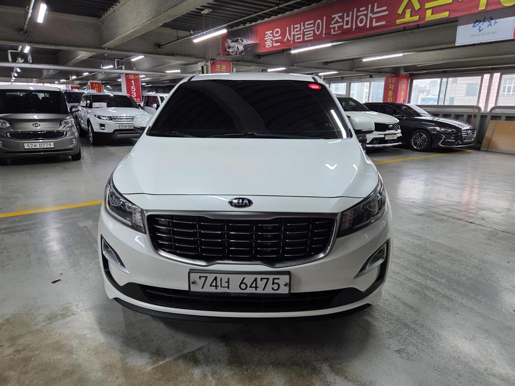KIA Carnival 2019