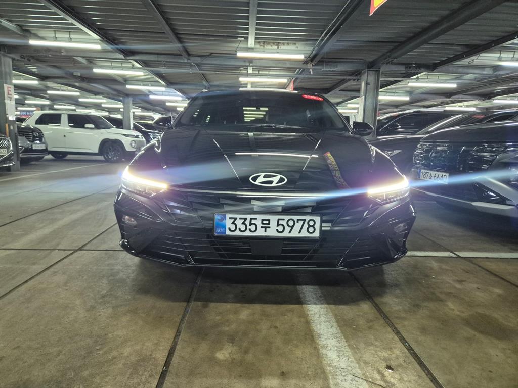 HYUNDAI Avante 2025 — Zona Franca Iquique