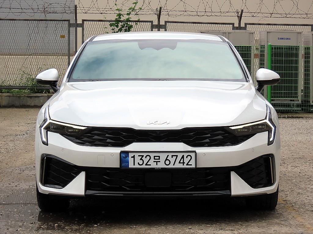 KIA K5 2025 — Zona Franca Iquique