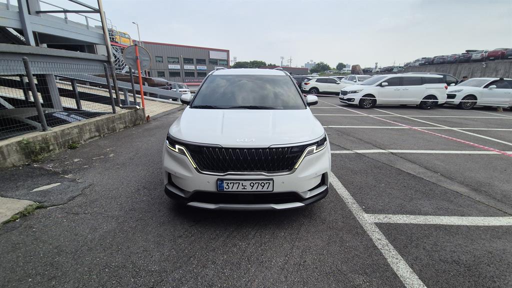 KIA Carnival 2022 — Zona Franca Iquique
