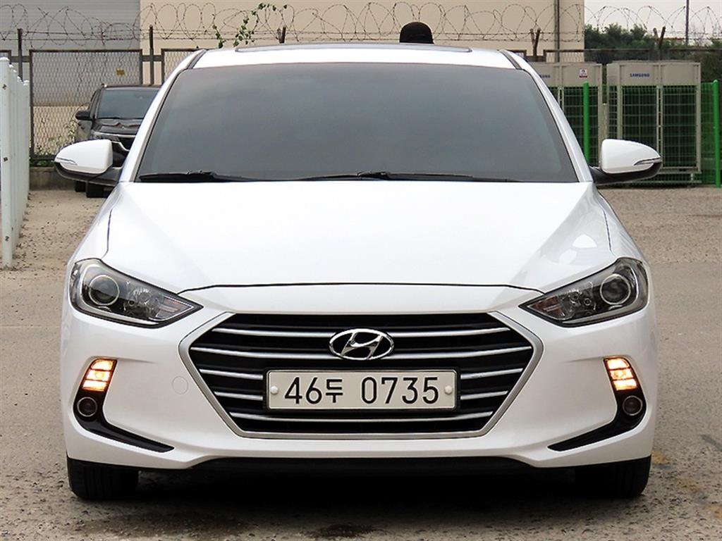 HYUNDAI Avante