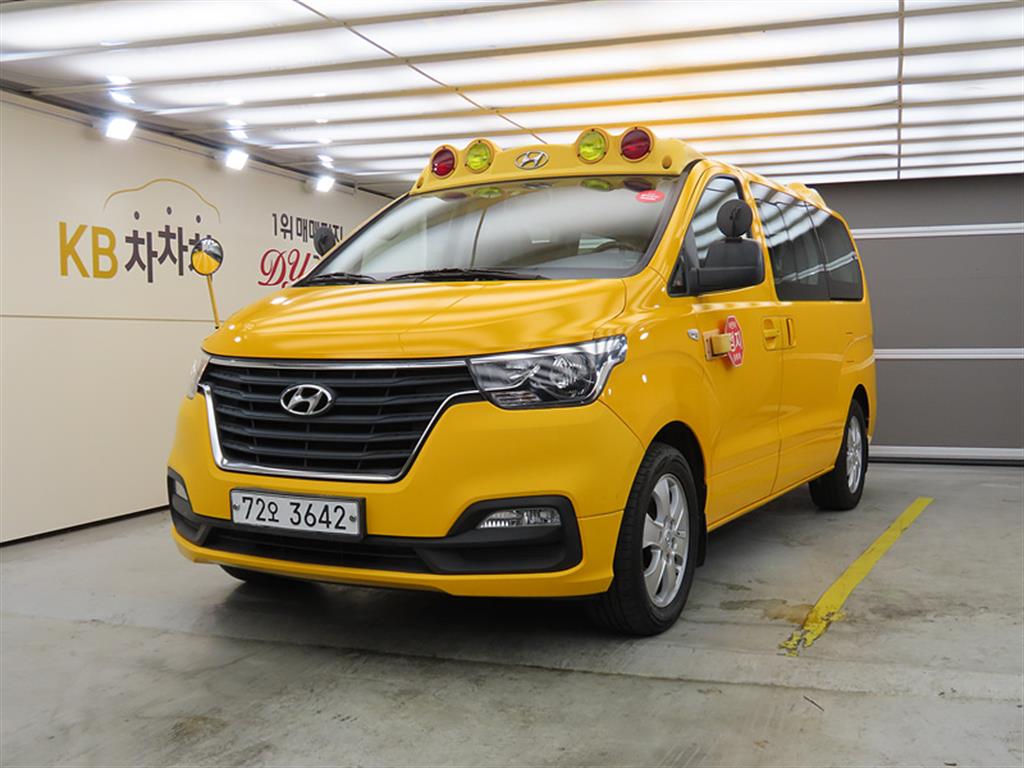 HYUNDAI Starex 2018