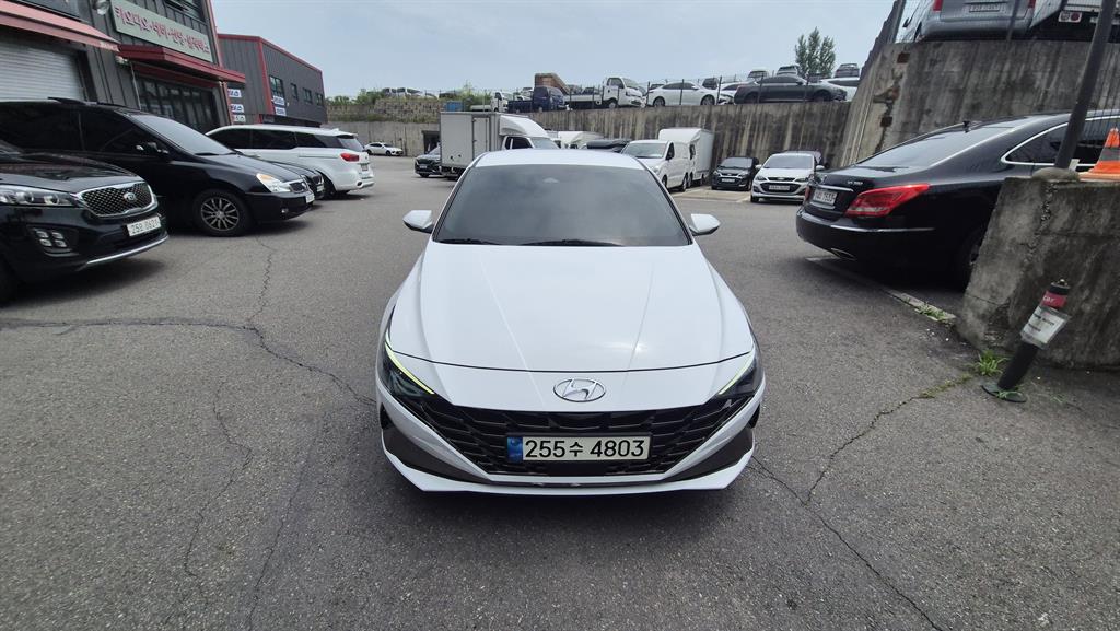 HYUNDAI Avante 2021 — Zona Franca Iquique