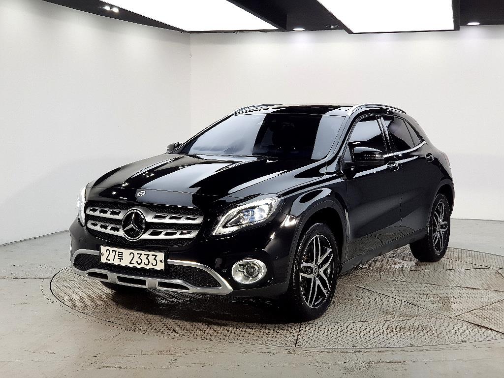 Mercedes Benz GLA Class 2018 — Zona Franca Iquique