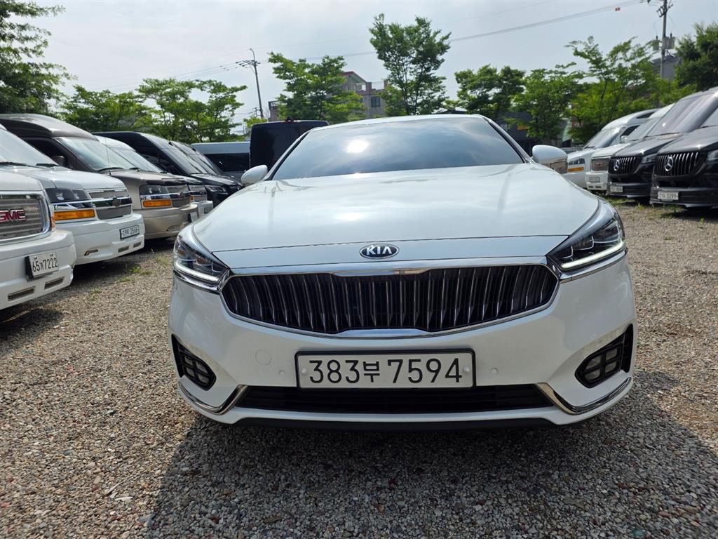 KIA K7 2018 — Zona Franca Iquique