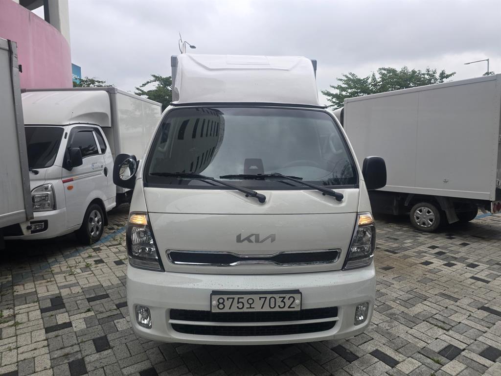 Small Truck Normal Box(High Deck) 2026 — Zona Franca Iquique