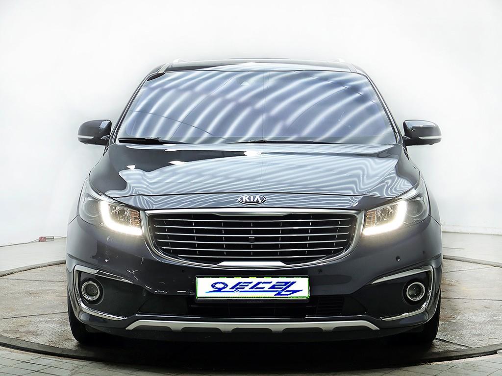 KIA Carnival 2018 — Zona Franca Iquique