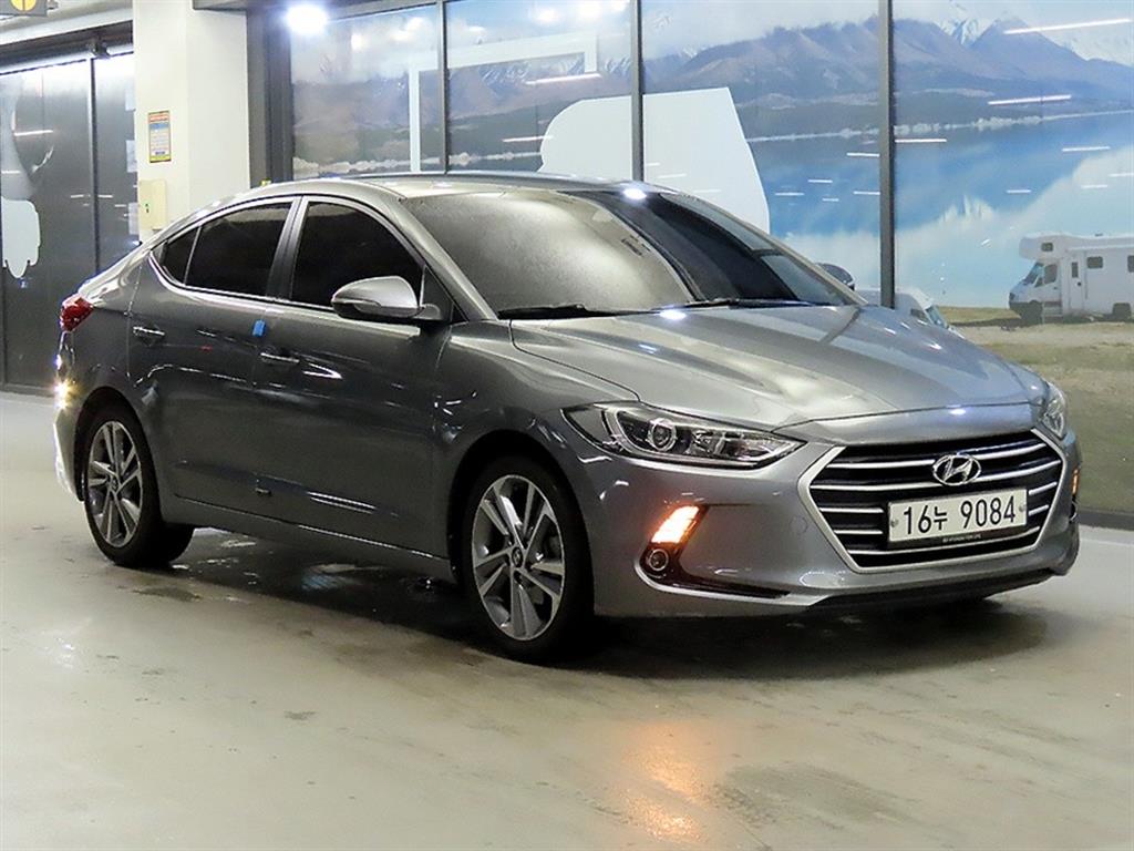HYUNDAI Avante
