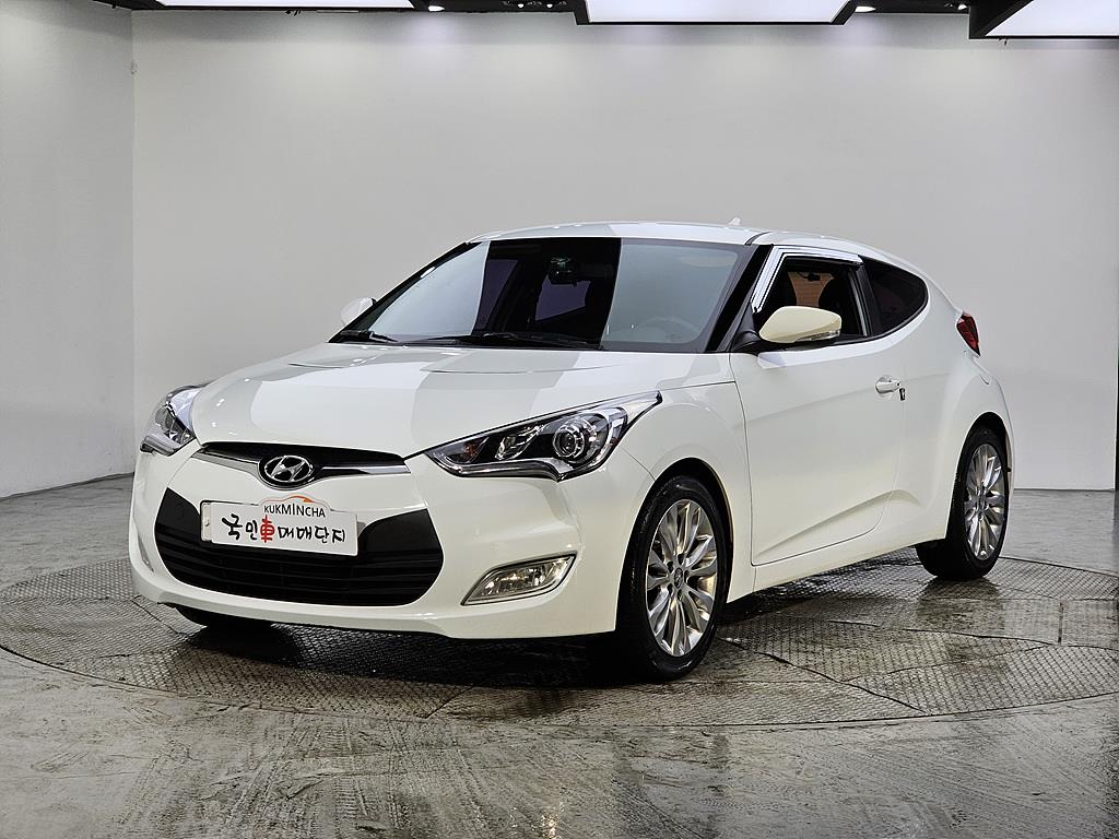 HYUNDAI Veloster unique