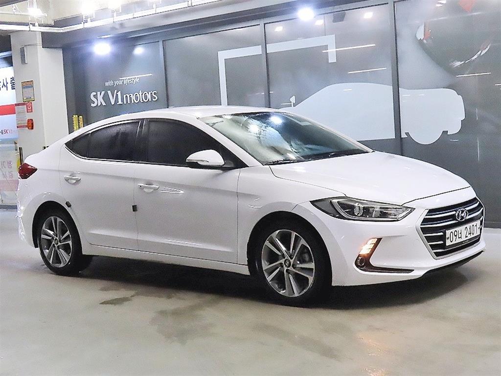 HYUNDAI Avante