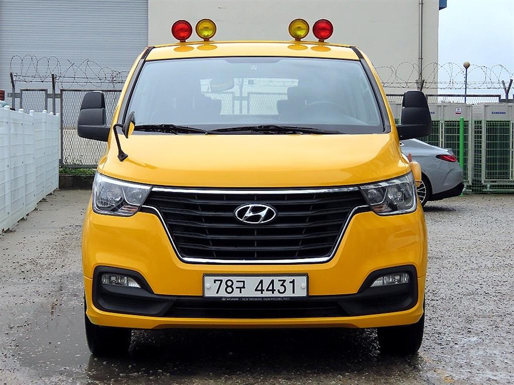 HYUNDAI Starex 2018