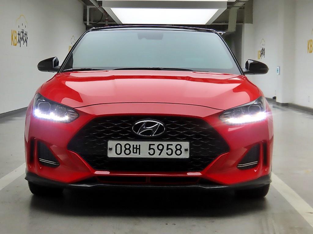 HYUNDAI Veloster