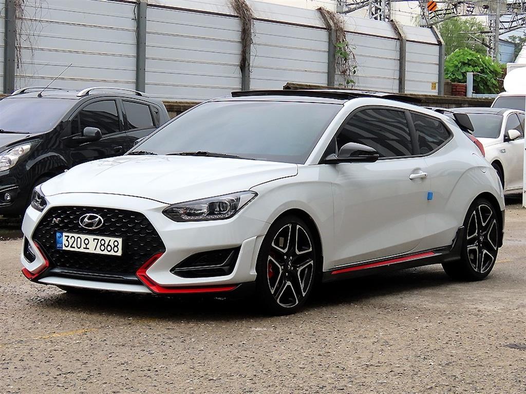 HYUNDAI Veloster