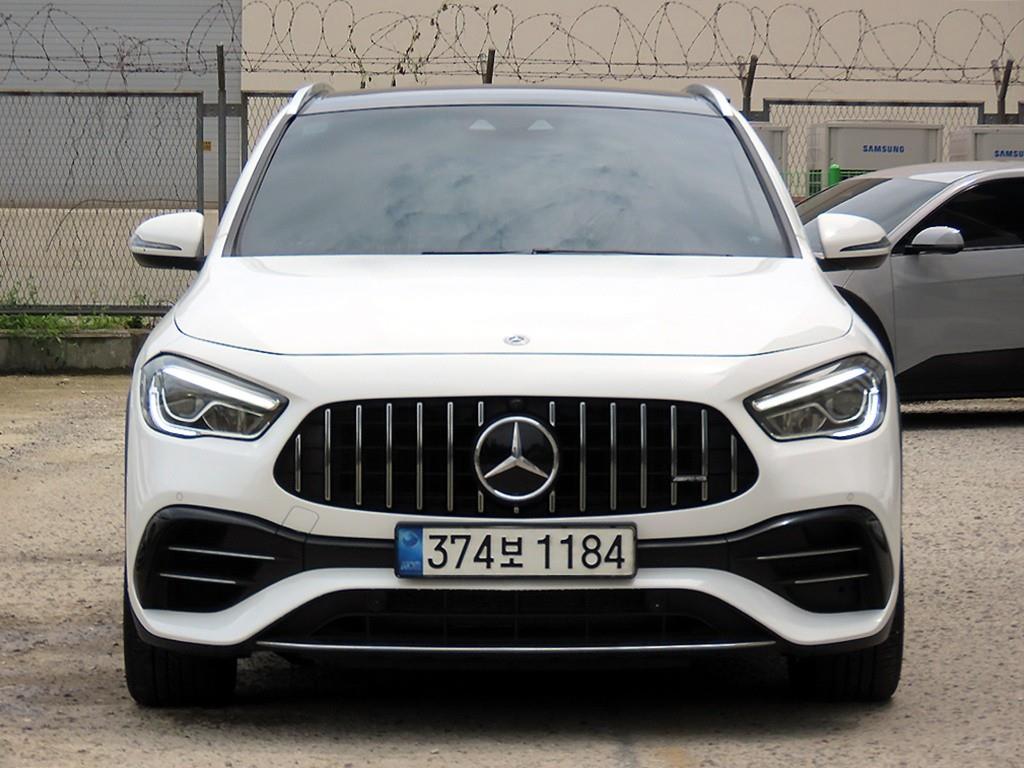 Mercedes Benz GLA Class