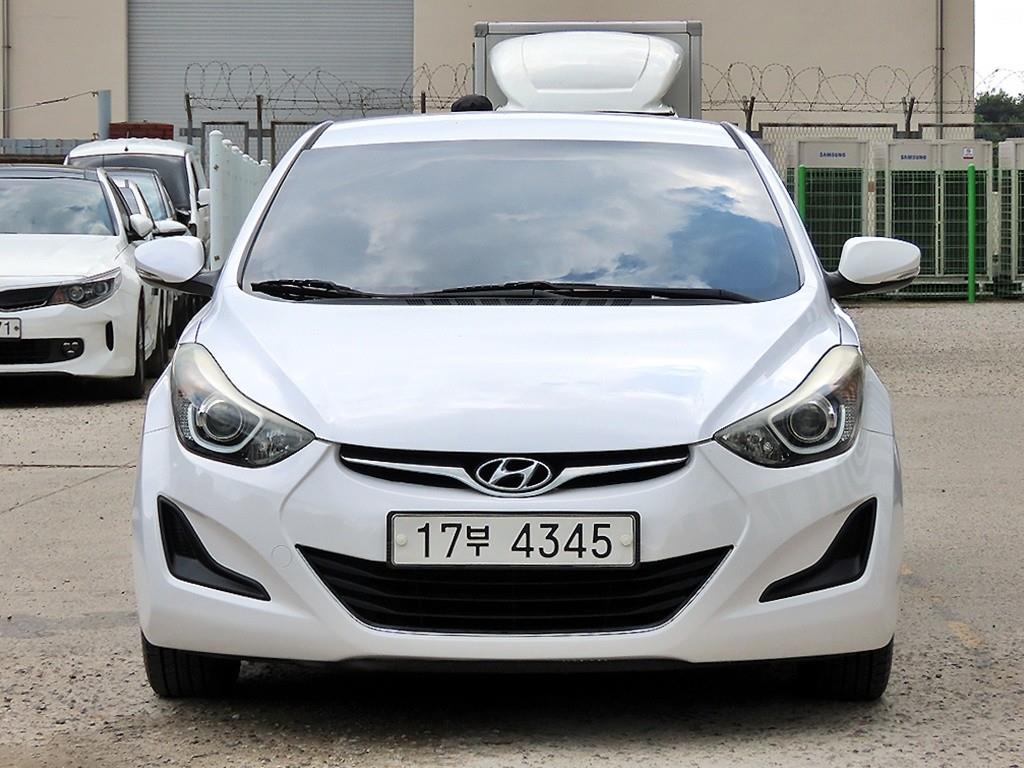 HYUNDAI Avante