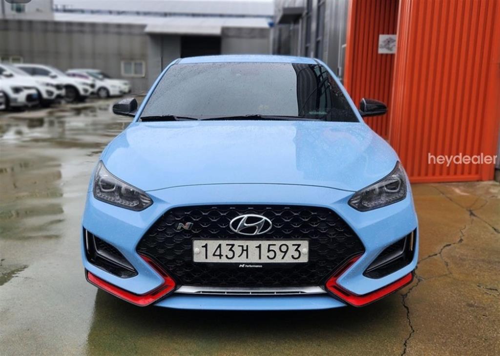 HYUNDAI Veloster