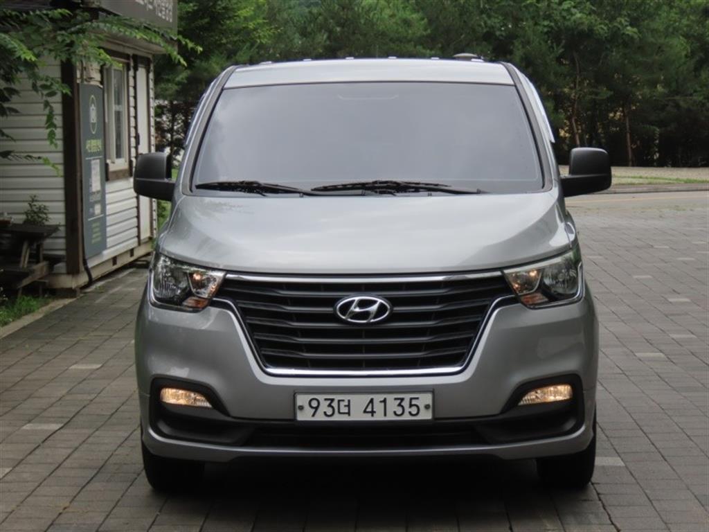 HYUNDAI Starex 2019