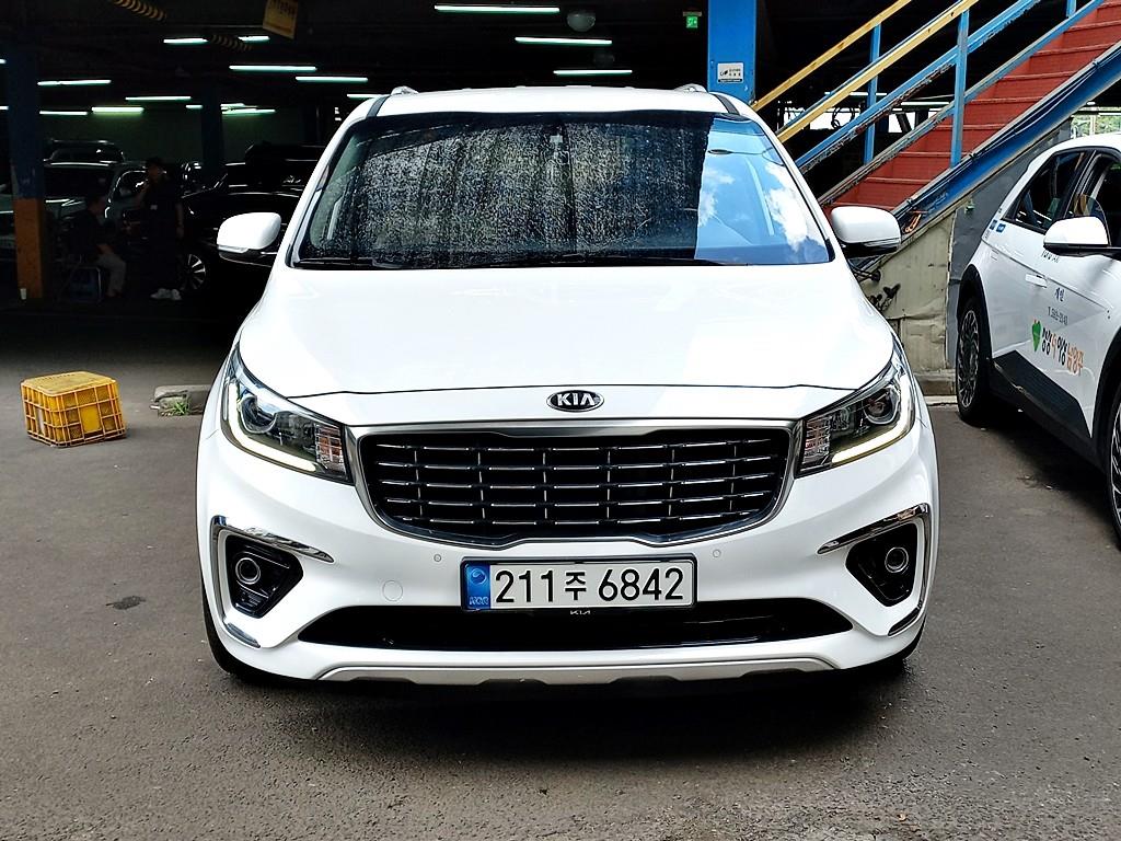 KIA Carnival 2019