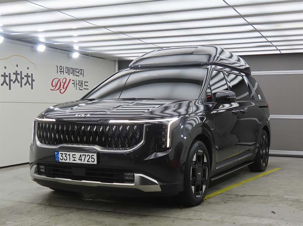 KIA Carnival 2025 — Zona Franca Iquique