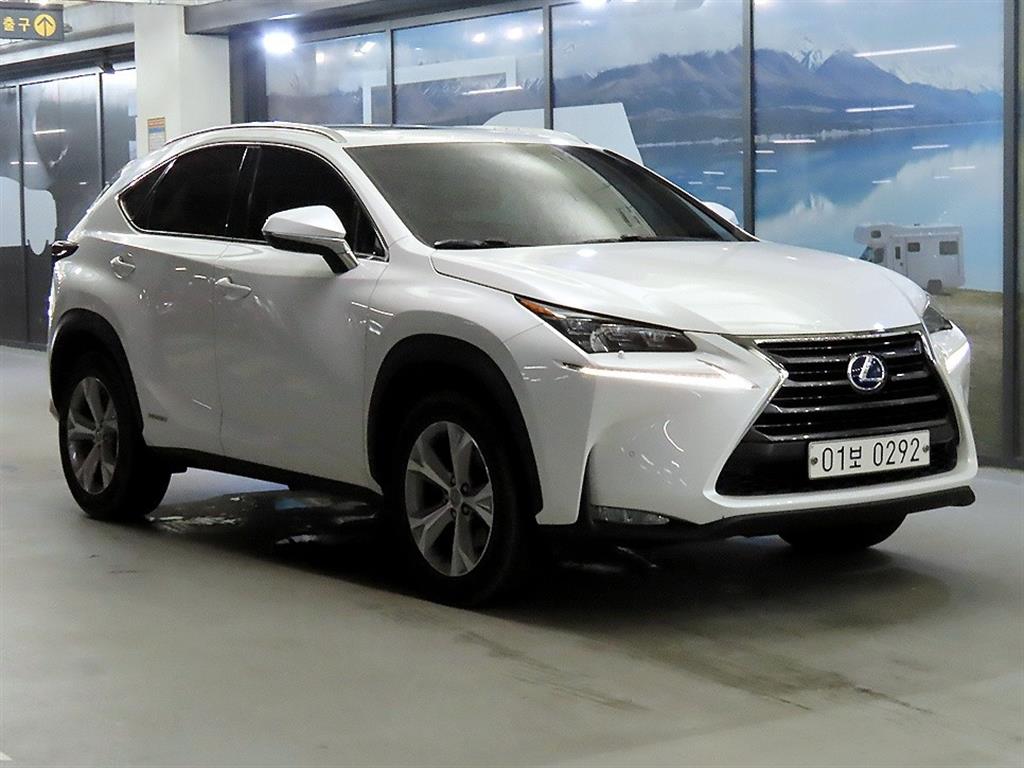 Lexus NX
