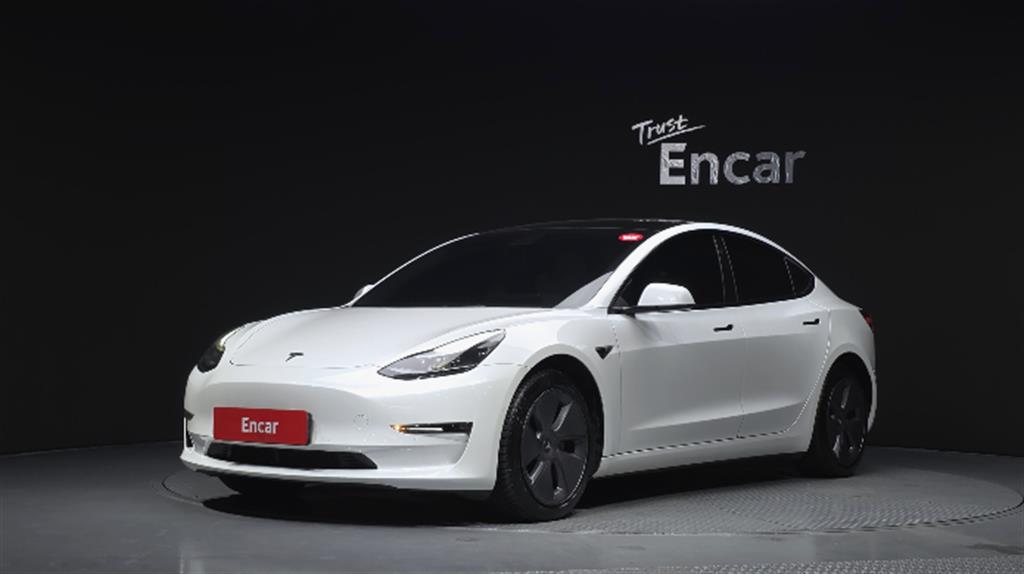 Tesla Model 3 long range