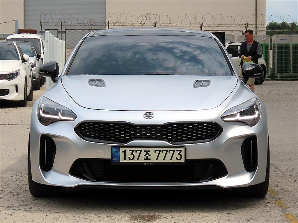 KIA Stinger 2021 — Zona Franca Iquique