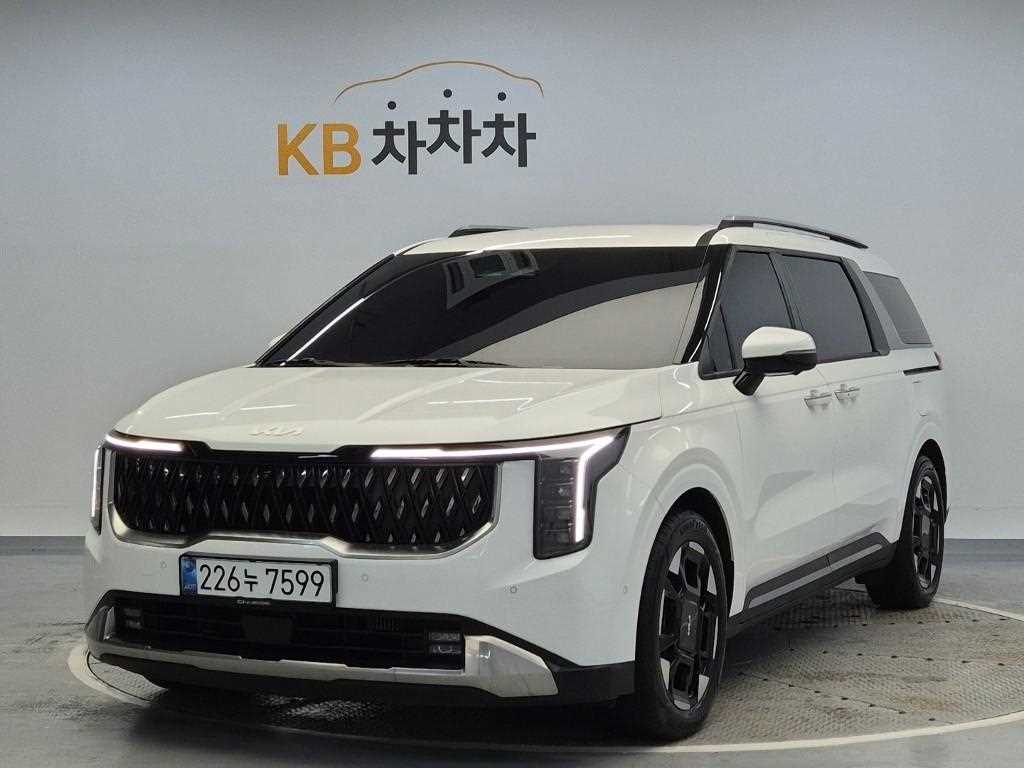 KIA Carnival 2024 — Zona Franca Iquique