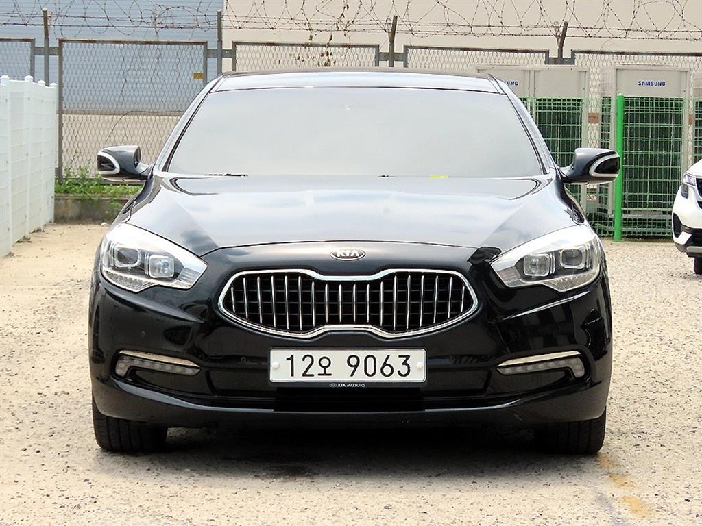 KIA K9