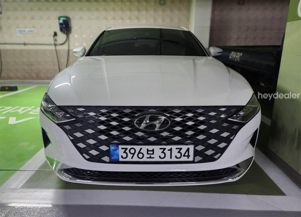 HYUNDAI Grandeur 2020 — Zona Franca Iquique