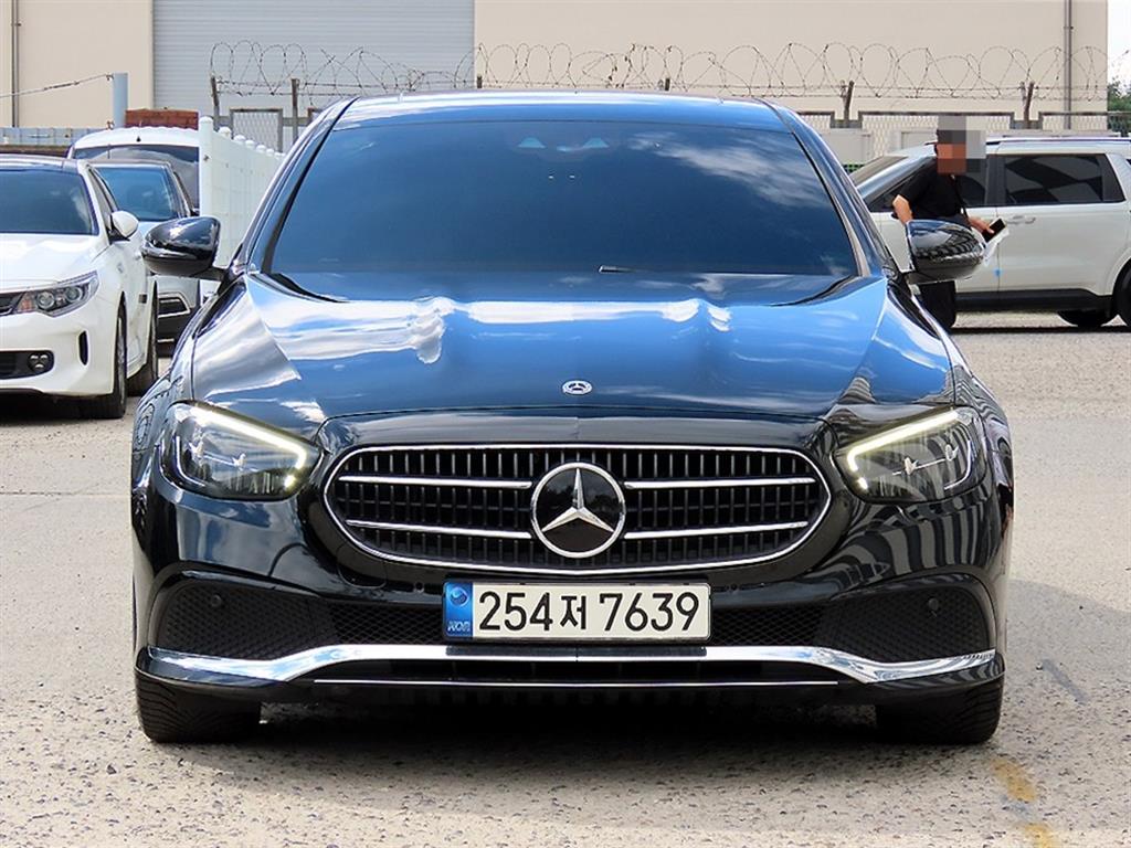 Mercedes Benz E class