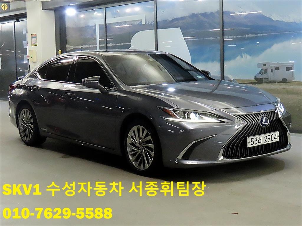 Lexus ES
