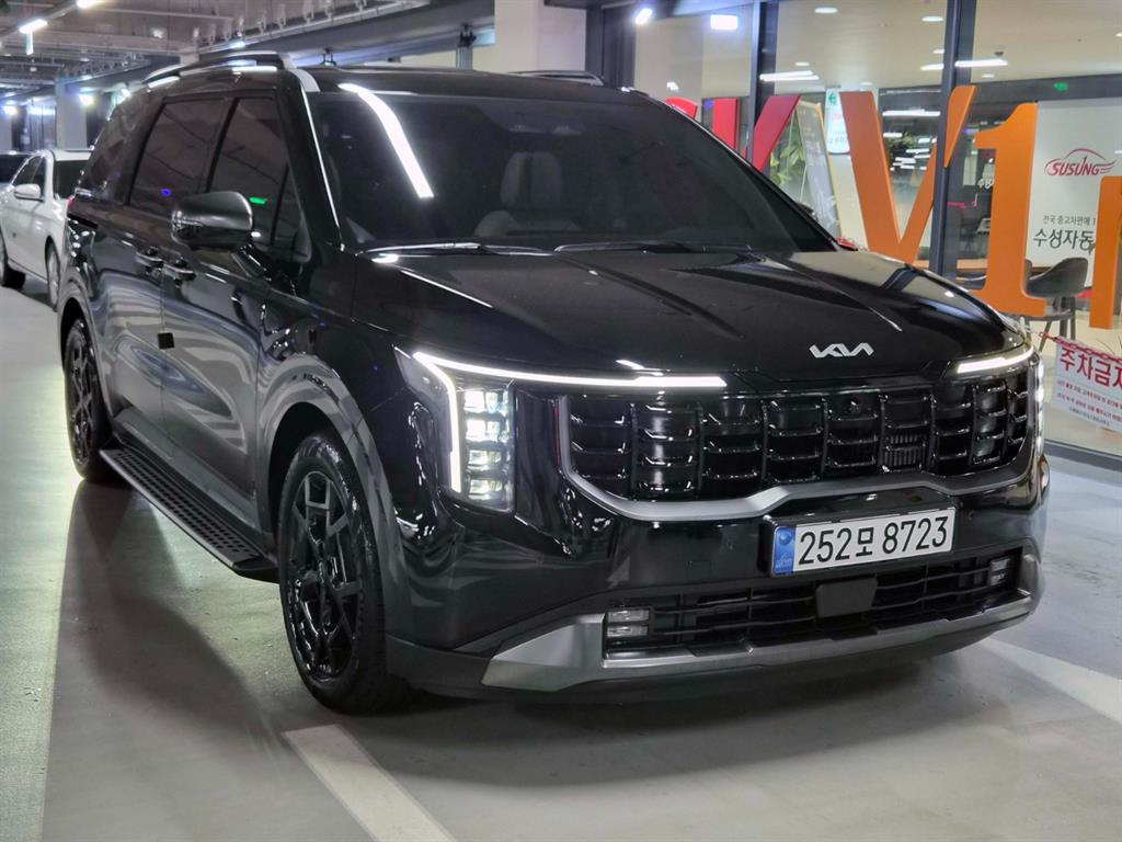 KIA Carnival 2024 — Zona Franca Iquique