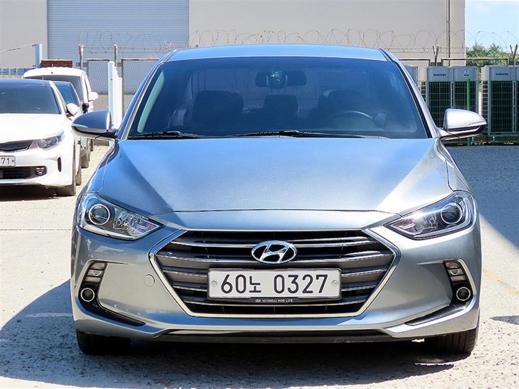HYUNDAI Avante