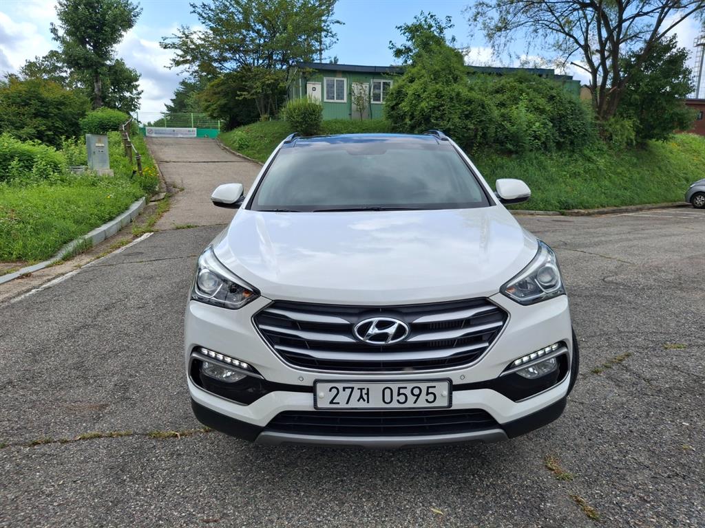 HYUNDAI Santa Fe 2016