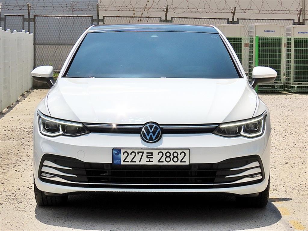 Volkswagen Golf 2023 — Zona Franca Iquique